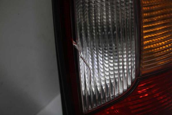 FEU ARRIERE DROIT HYUNDAI TRAJET - Vue 3